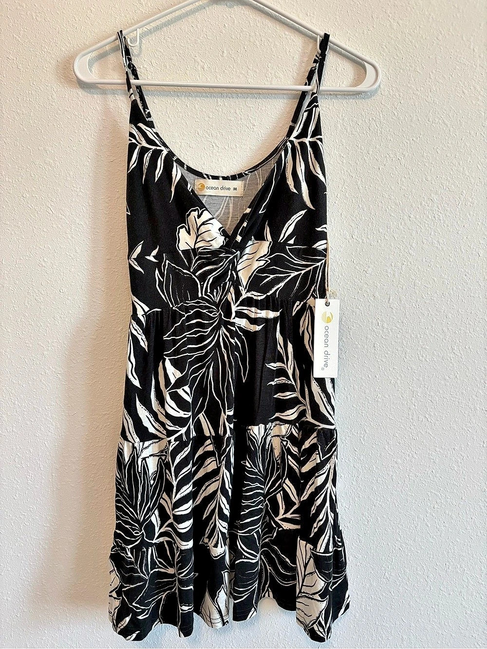 Ocean Drive Floral Mini Dress in Black & White Size Medium NWT